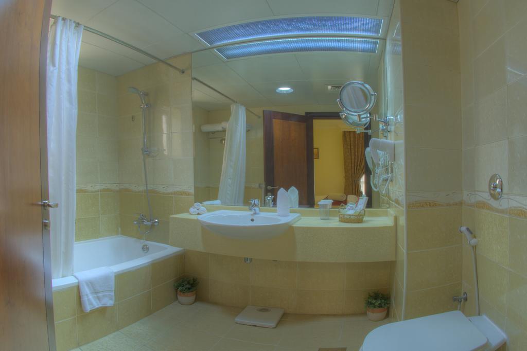 Al Mas Hotel Apartment Dubai Room photo